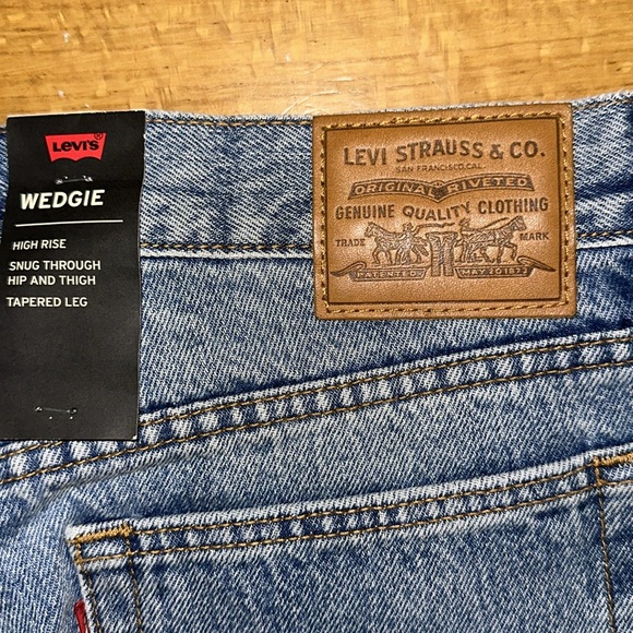 NWT women’s Levi's wedgie jeans 29 - Picture 5 of 5